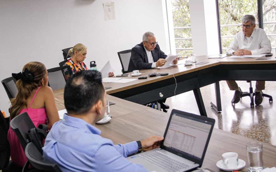 Reunión de la junta directiva de Tolipaz: